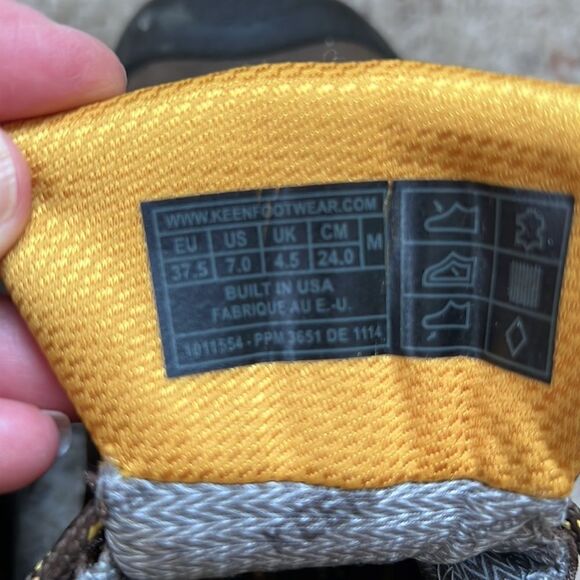 Keen Women Size 7 Hiking Boots (Durand 2)! - Picture 4 of 5